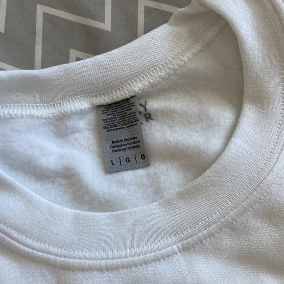 🎄 Grinch Christmas Sweatshirt 🎄 - Picture 3 of 7